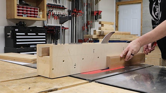 Table Saw Fence and Accessories Plans