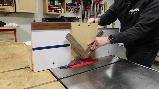Table Saw Fence and Accessories Plans